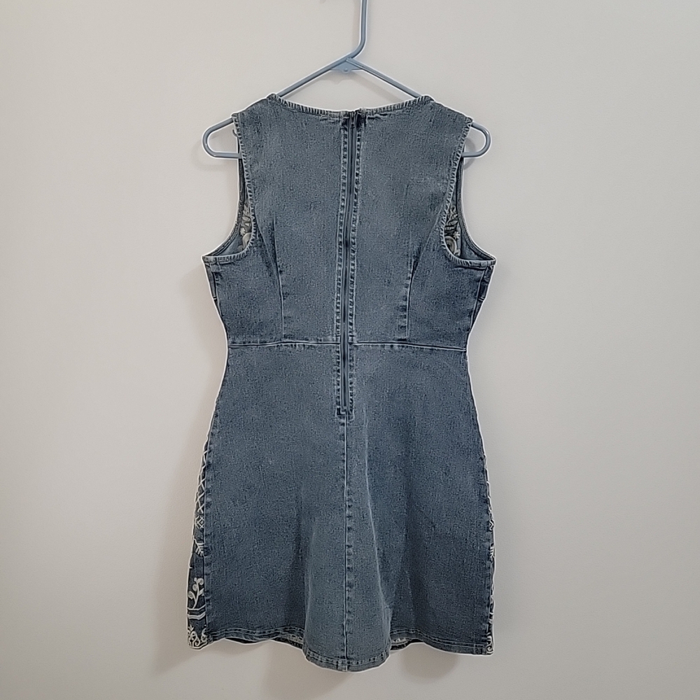 Savanna Jane Denim Blue Sleeveless Embroidered Mini Dress - Picture 3 of 9